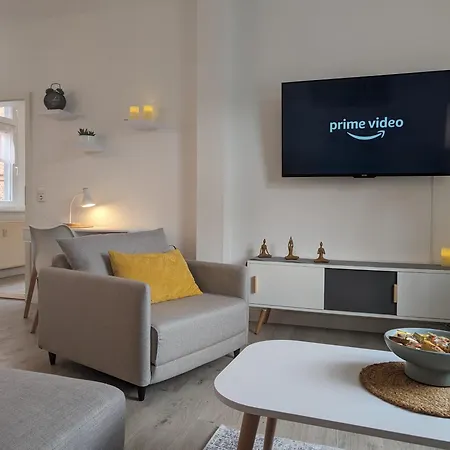 Flexibilitaet Pur- Perfektes Fuer Familien Und Geschaeftsreisende 5 Schlafplaetze, Amazon Prime & Pkw Parkplatz Inklusive شقة