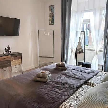 شقة Flexibilitaet Pur- Perfektes Fuer Familien Und Geschaeftsreisende 5 Schlafplaetze, Amazon Prime & Pkw Parkplatz Inklusive