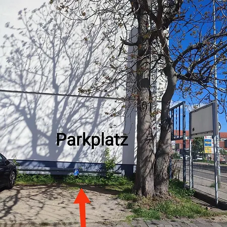 Flexibilitaet Pur- Perfektes Fuer Familien Und Geschaeftsreisende 5 Schlafplaetze, Amazon Prime & Pkw Parkplatz Inklusive شقة *