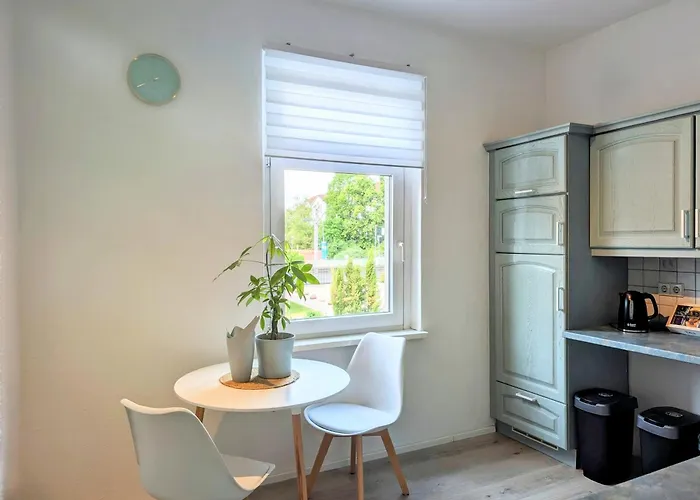 Flexibilitaet Pur- Perfektes Fuer Familien Und Geschaeftsreisende 5 Schlafplaetze, Amazon Prime & Parkplatz Inklusive マクデブルク