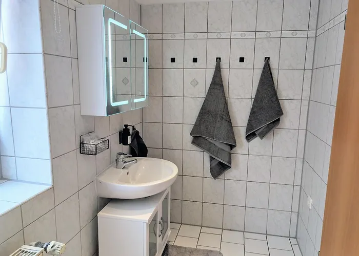 Flexibilitaet Pur- Perfektes Fuer Familien Und Geschaeftsreisende 5 Schlafplaetze, Amazon Prime & Parkplatz Inklusive アパート