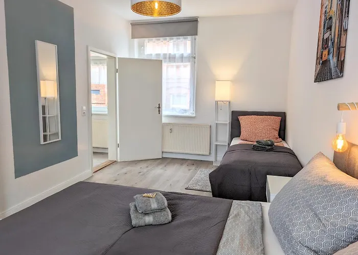 Flexibilitaet Pur- Perfektes Fuer Familien Und Geschaeftsreisende 5 Schlafplaetze, Amazon Prime & Parkplatz Inklusive * マクデブルク